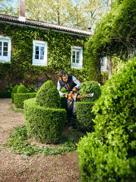 STIHL HS 56 C-E / 60 cm