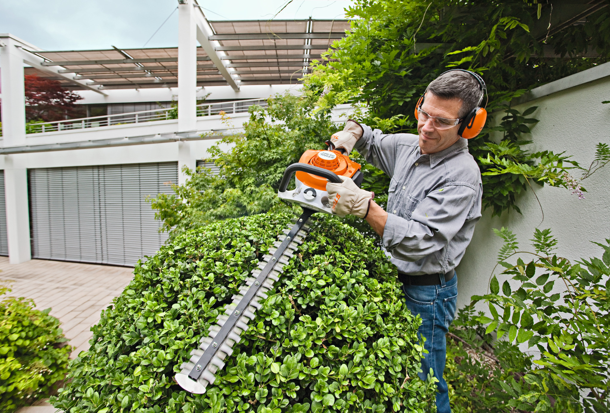 STIHL HS 46 / 45 cm